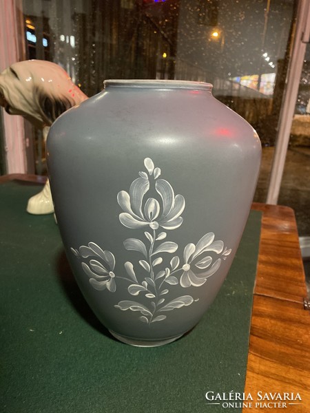 Nagyméretű porcelán váza 30x21