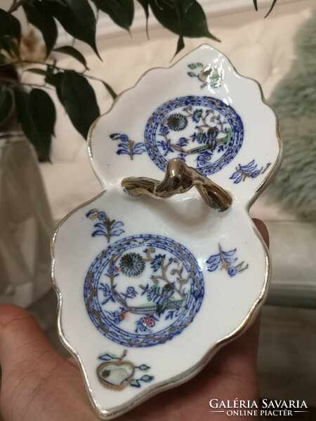 Blue and white porcelain tray, onion pattern, gilded 20 x 4 cm