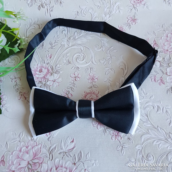New, white-black satin bow tie