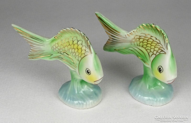 1P997 pair of old Hóllóház porcelain goldfish 7.5 X 9 cm