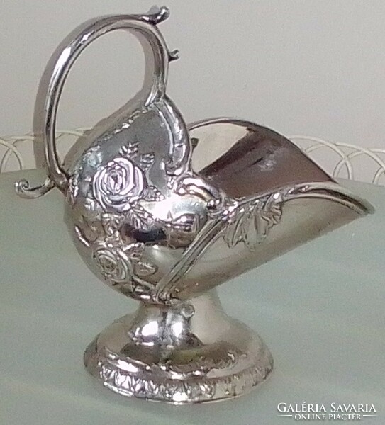 Silver-plated offering, flawless piece!