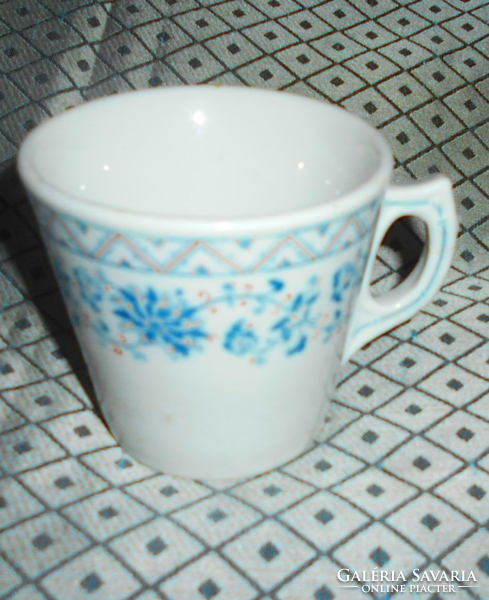 Antik  vastag, súlyos kávéházi porcelán csésze
