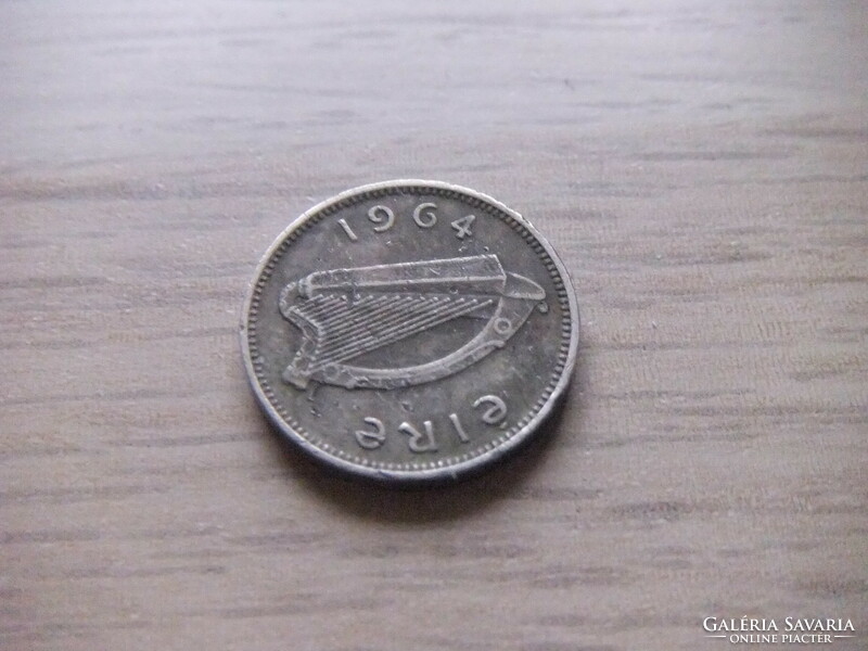 3 Penny 1968 Ireland