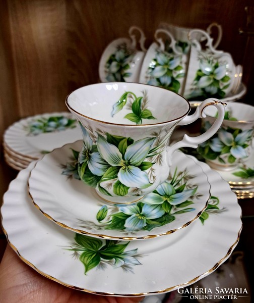 Beautiful royal albert trillium coffee trio!