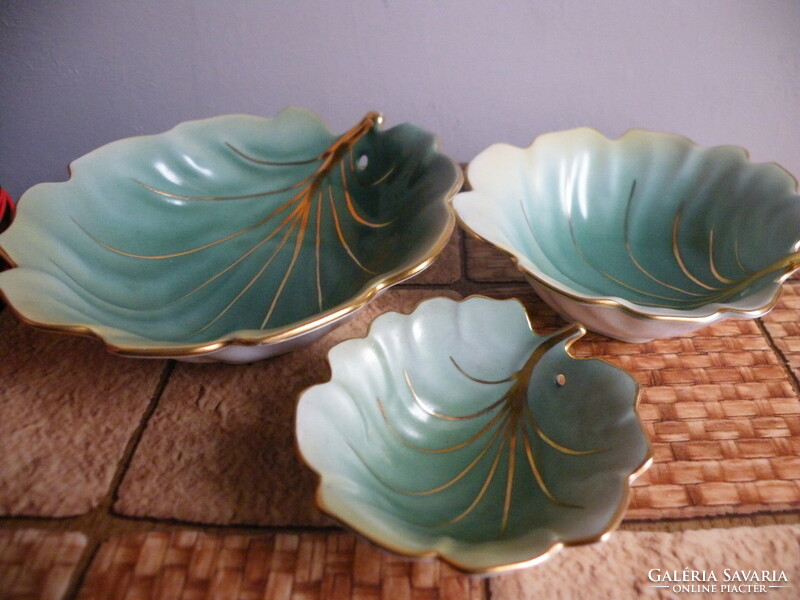 Antique Cluj/made in Romania/iris porcelain - 3-part bowls with a leaf pattern, can be hung on the wall -