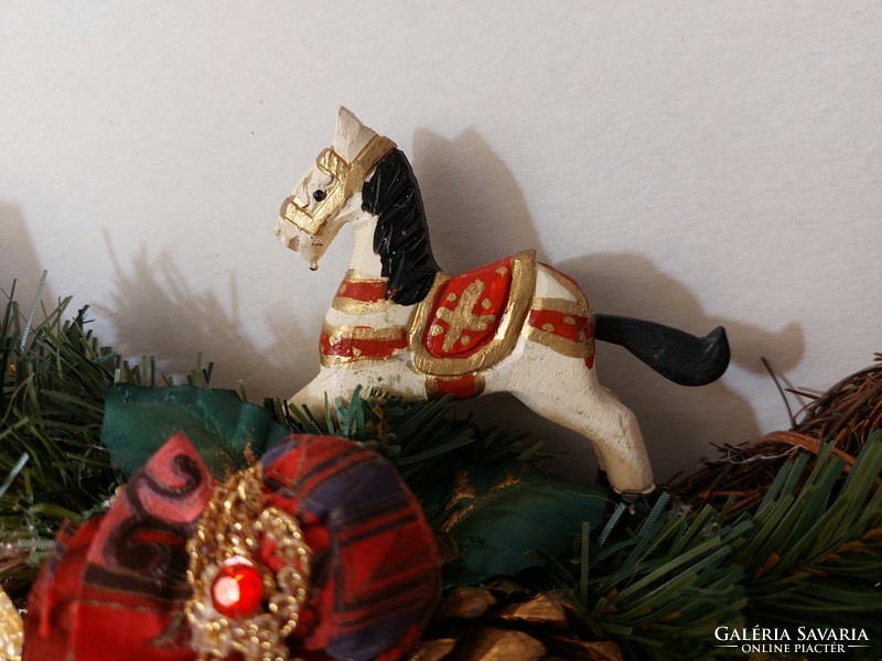 Karácsonyi akasztható lovacskás dísz 40 cm