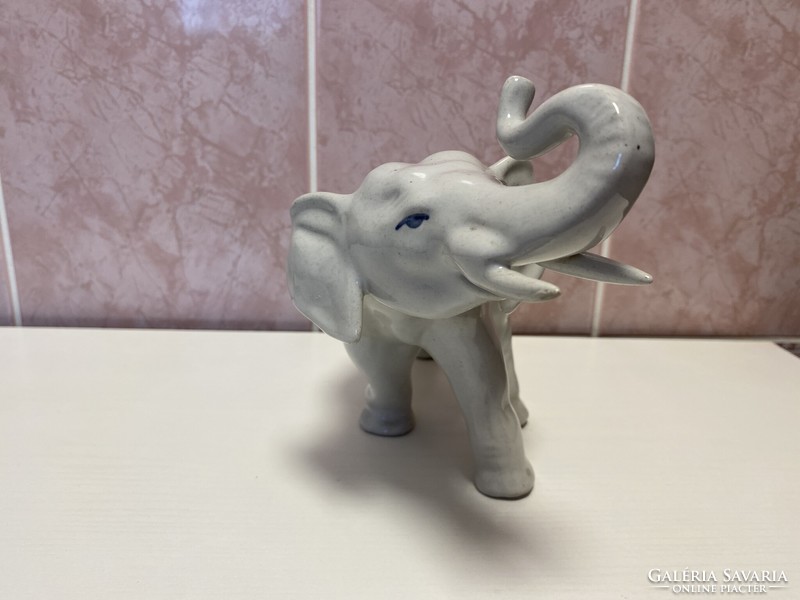 Elefánt porcelán