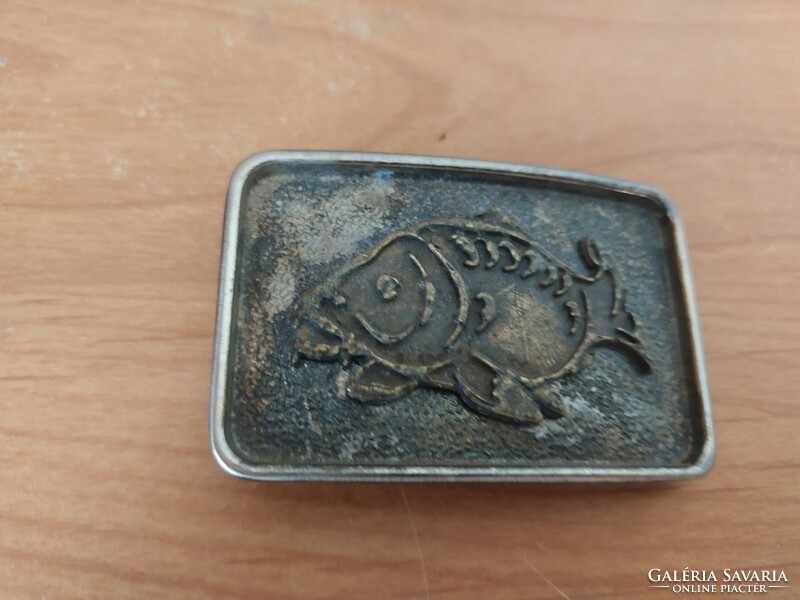 (K) fish belt buckle