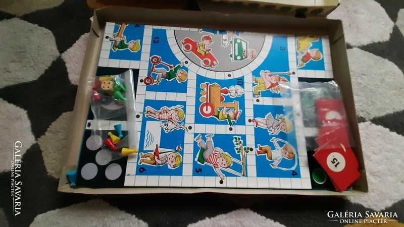 Retro board game for the playground