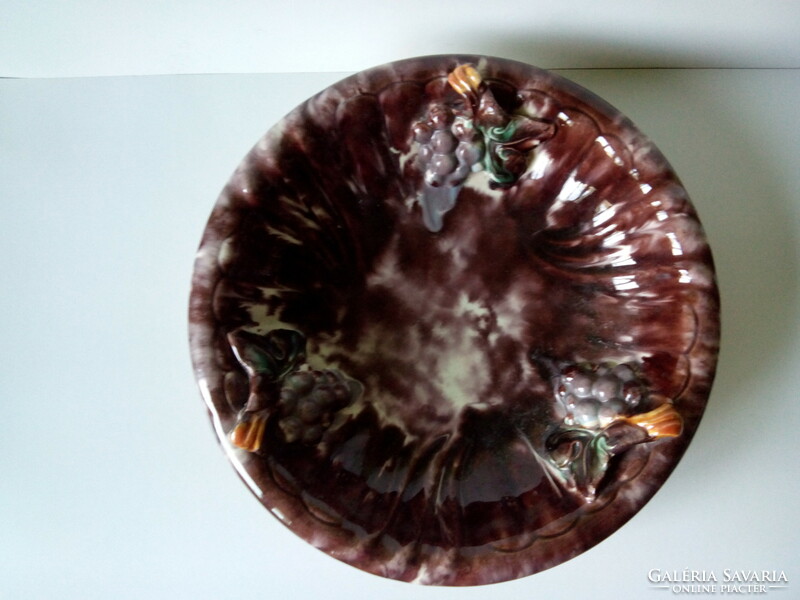 Antik régi nagy méretű szőlő mintás majolika tál  kerámia tányér AJÁNDÉKKAL adom mely  kis váza
