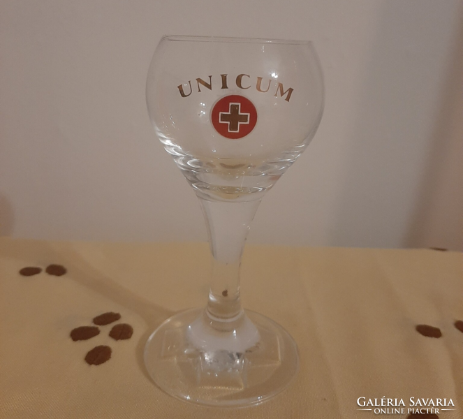 Unicum felirat üveg talpas pohár 12,5 cm