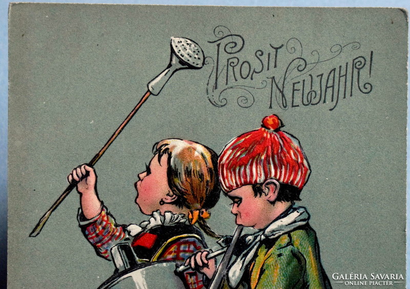 Antik dombornyomott Újévi üdvözlő képeslap - vidám gyerekek