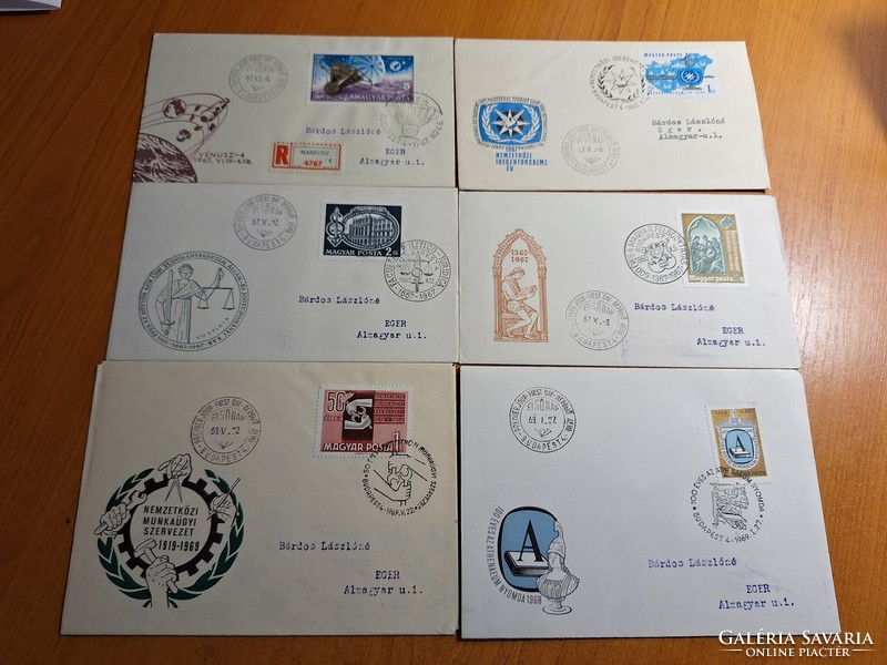 95 darab levelezőlap első napi bélyegzéssel,majdnem 200 bélyeggel,67-68 és 69-ből