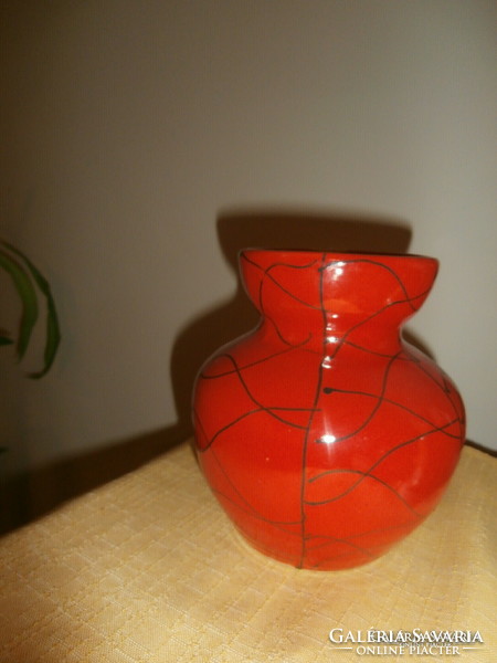 Orange-red chubby vase