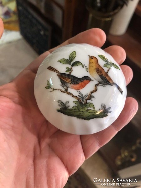 Herendi porcelán bonbonier,8 cm nagyságú hibátlan darab. Rotchild mintás