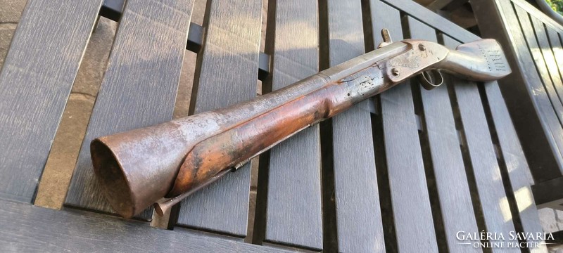 Különleges elöltöltős tromblon puska