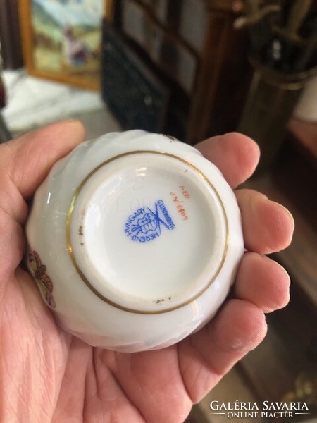 Herend porcelain bonbonier, 8 cm size, perfect piece. Rothchild pattern