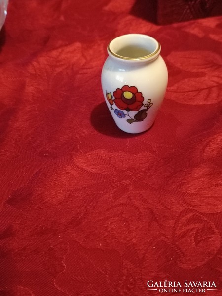 Porcelain small vase from Kalocsa