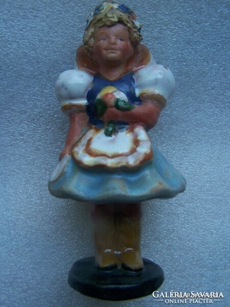 Szécsi jolán pottery: a woman in folk costume