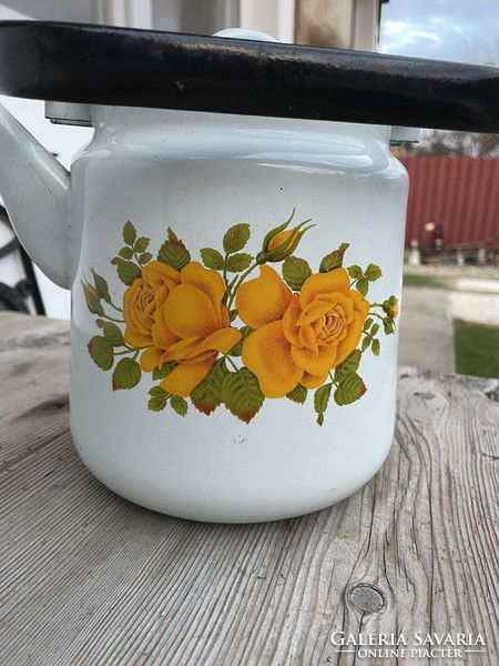 Beautiful enameled 3-liter pink teapot teapot with flowers