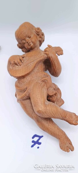 Natural wood sculpture