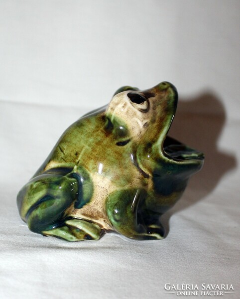 German ceramic frog ashtray