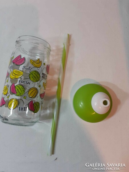 Glass renga with lemonade straw lid with fruit pattern