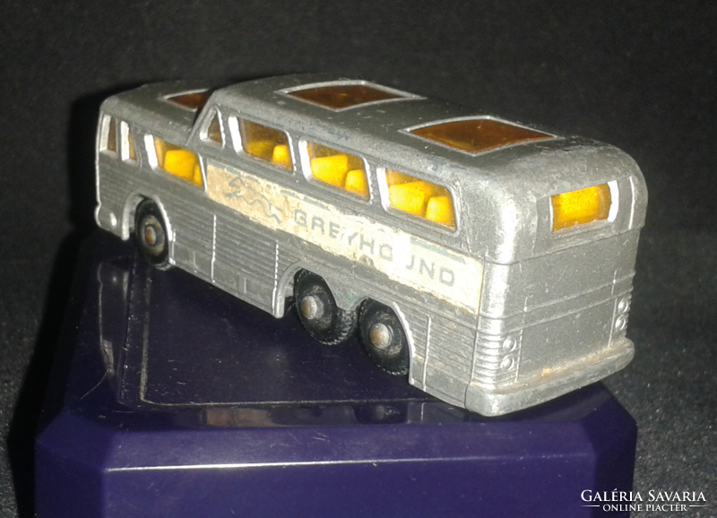 LESNEY (Matchbox Series) Coach Greyhound Bus No. 66, Made in England