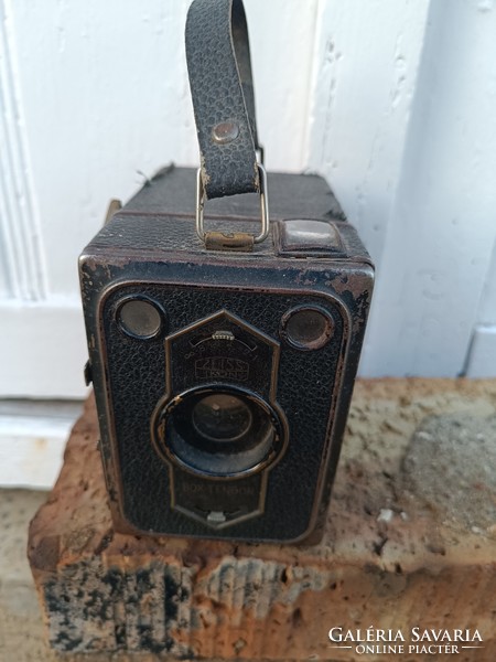 Antique box tengor camera