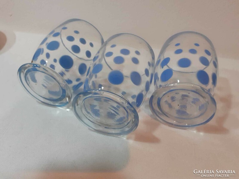 Trio of retro glass glasses with blue dots, approx. 1 dl