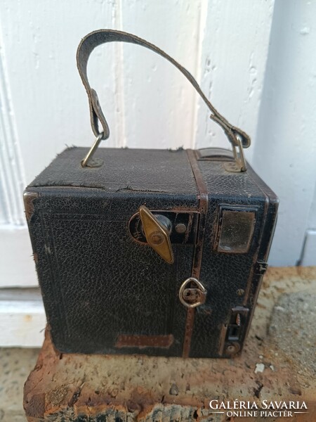 Antique box tengor camera