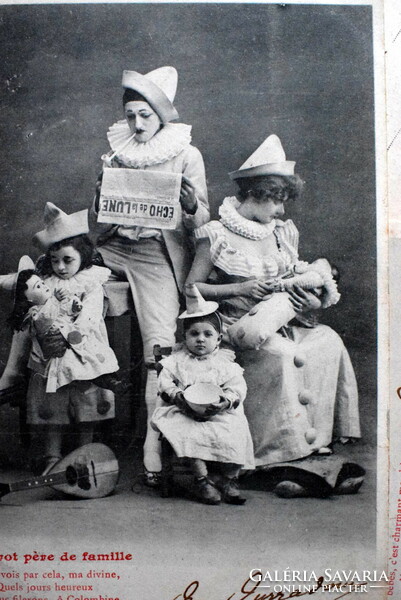 9 darab humoros fotó képeslap sorozatból - Pierrot családalapítása