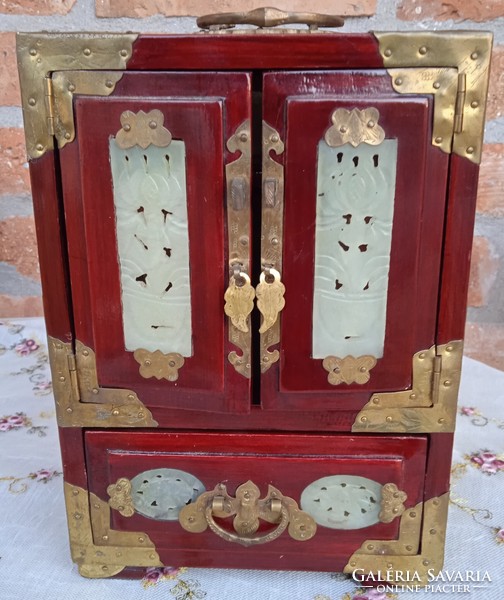 Jewelry cabinet, box for decoration