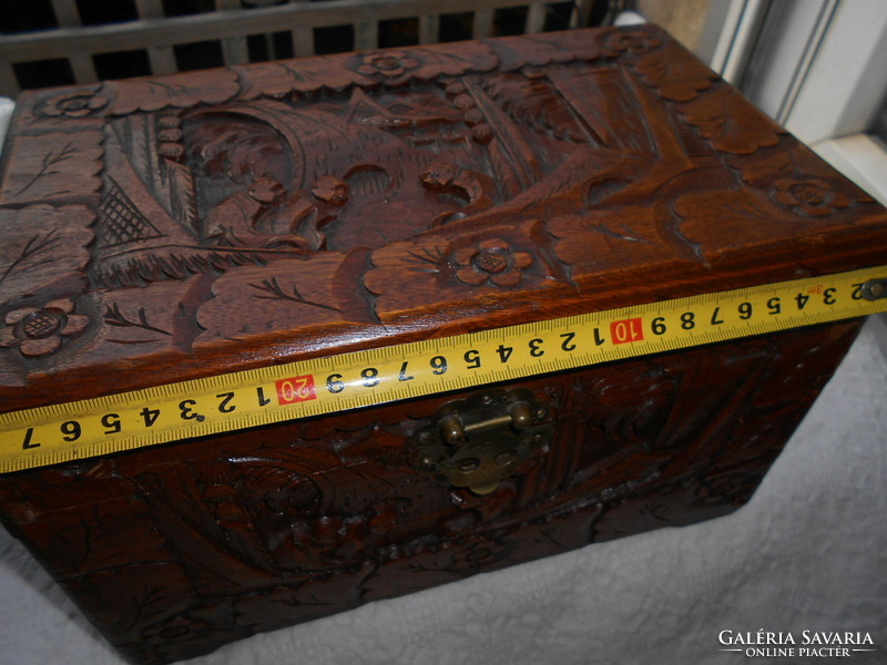 Chinese carved chest- 30 cm x 18.5 cm height 18 cm