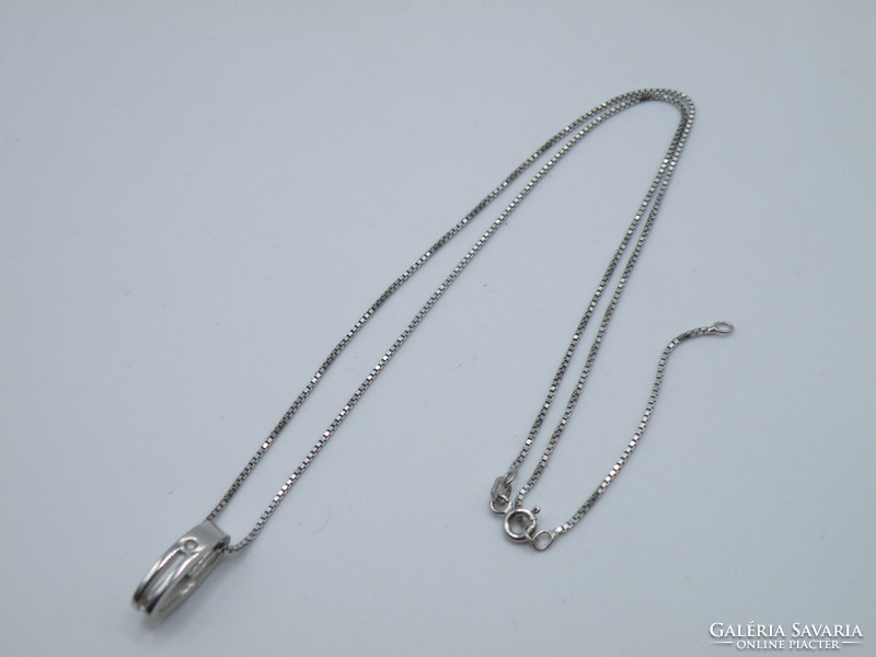 UK0024  925 Ezüst nyaklánc és brill köves medál