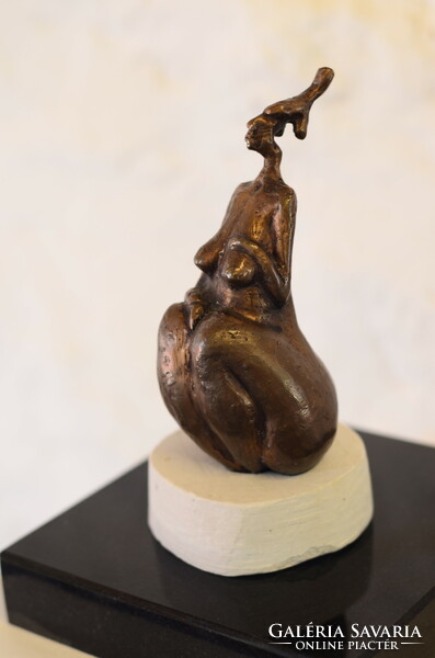 Schilhabel jennifer - pear woman (bronze and granite)