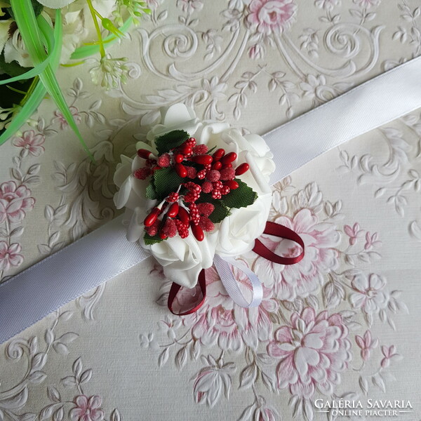 New, custom-made white-burgundy rose pearl wrist ornament