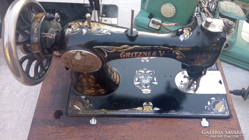 Gritzner V antik varrógép
