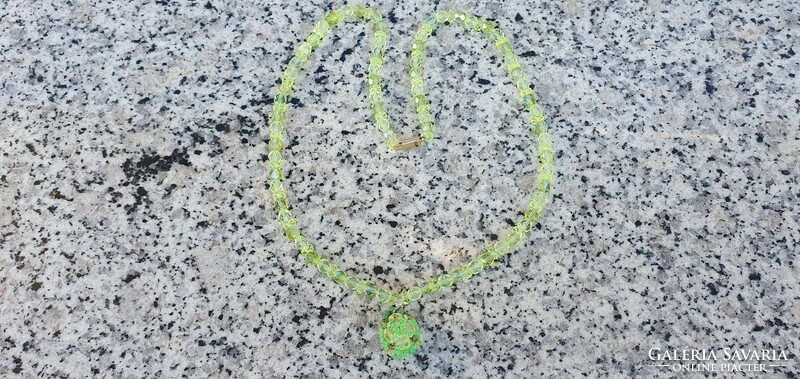 Genuine Czech Uranium Glass Necklace #23010