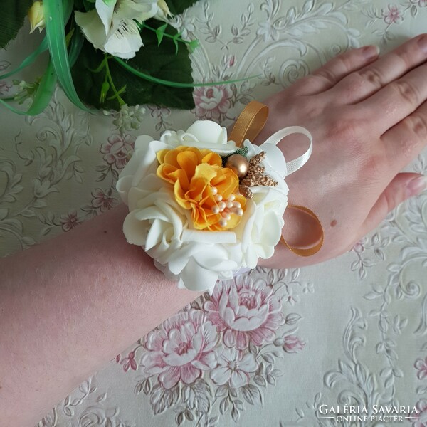 New, custom-made ecru-yellow-gold rose pearl wrist ornament