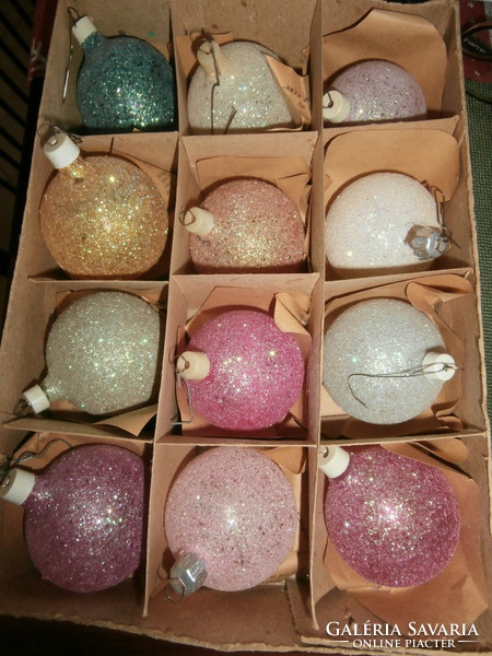 Retro csillogó karácsonyi gömbök eredeti dobozban