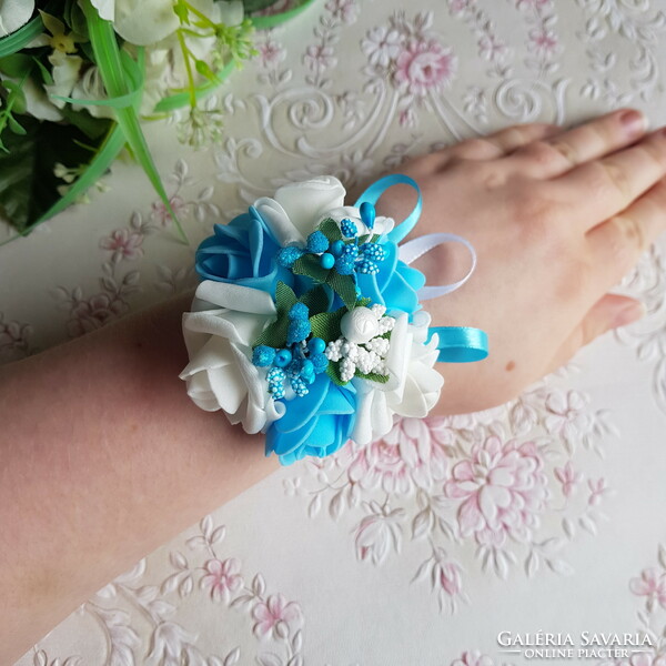 A new, custom-made blue-white wrist ornament with roses and pearls