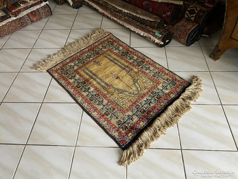 Hand-knotted silk carpet 70x110