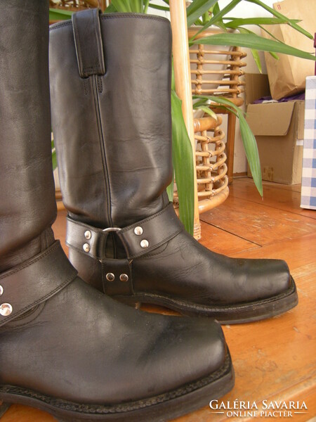 38 black leather Mexican leather boots
