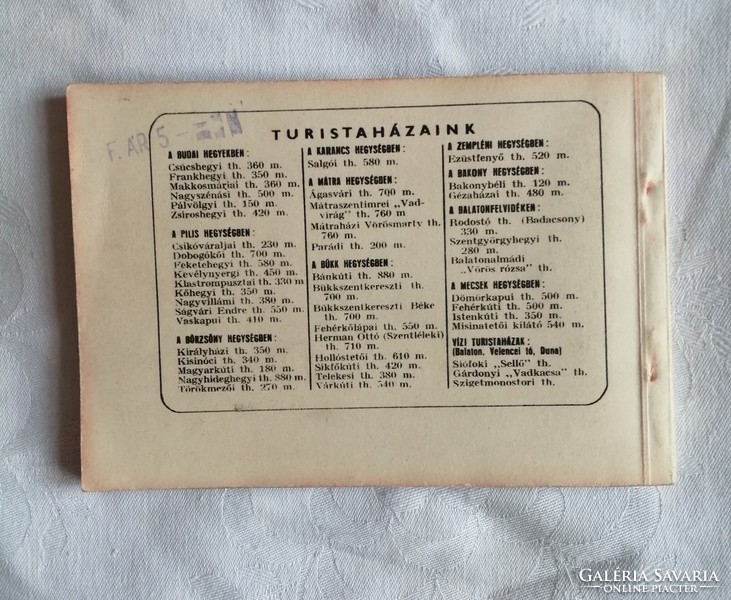 Turistaházak - magyar tájak 1958. kis könyv 128 oldalas