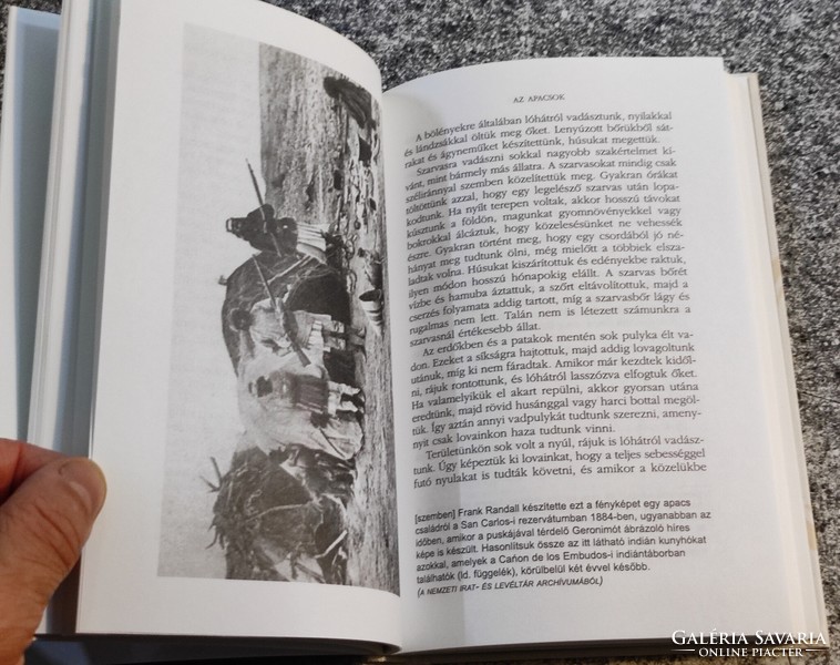 S. M. Barrett : Geronimo  A legendás apacs vezér önéletrajza.