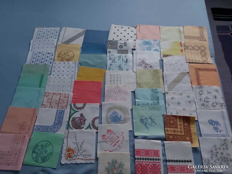 A collection of more than 300 types of old napkins