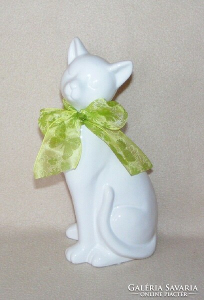 Porcelain kitten figurine