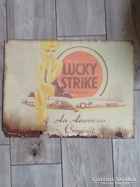 Antik festett acél reklám tábla (Lucky Strike, 40x30 cm)