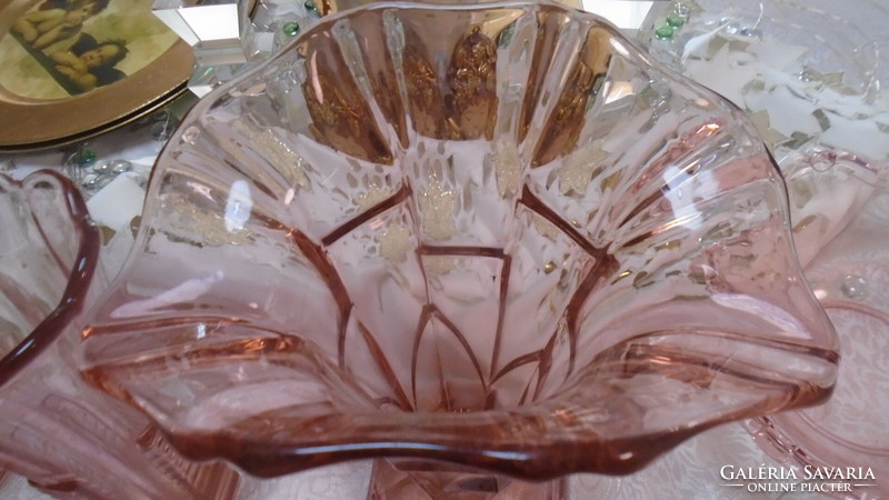 Vintage rózsa színű csiszolt üveg pohárkészlet és kínálók, vázák egyben